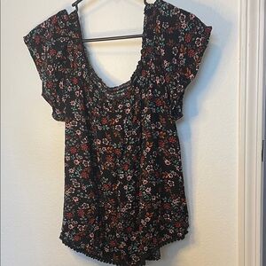 No Boundaries Black Floral Puff-Sleeve Blouse